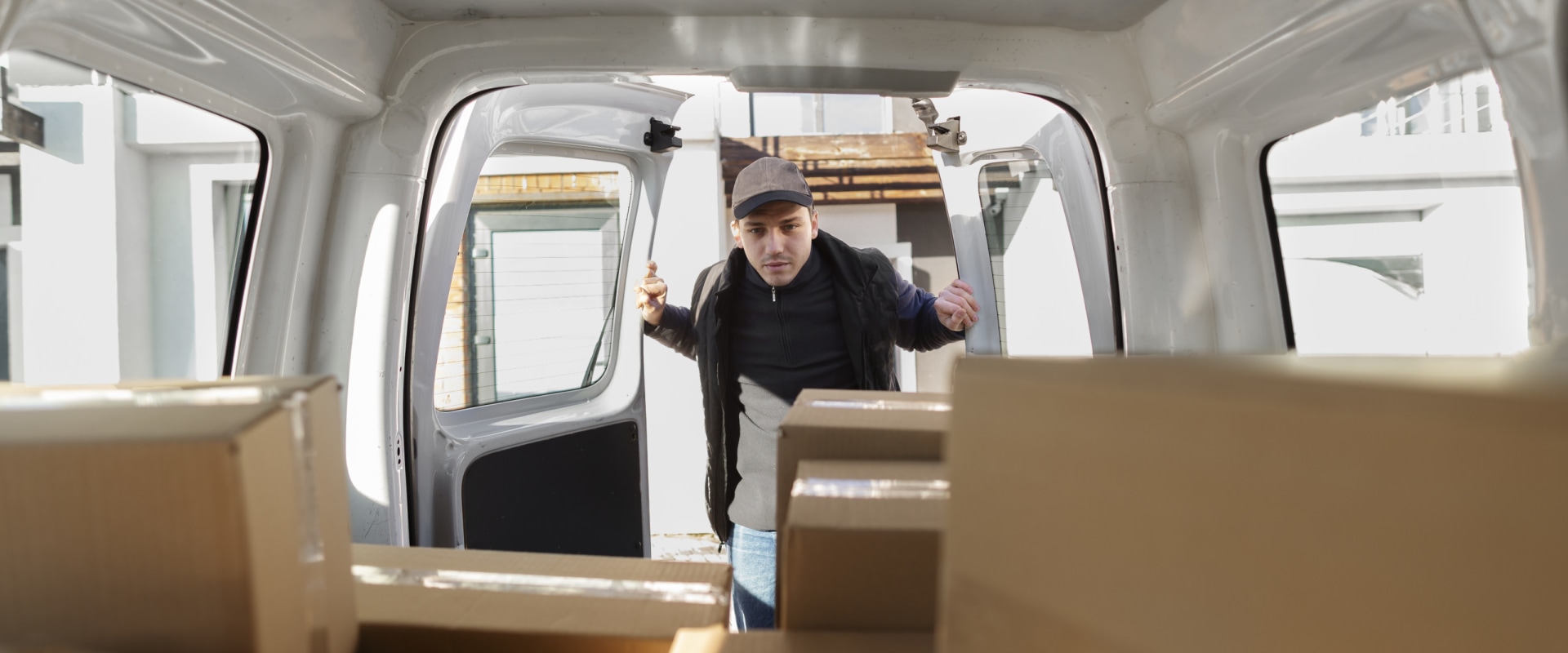 Truck Rental Strategies for Smooth Drop-Off at a Self Storage Facility