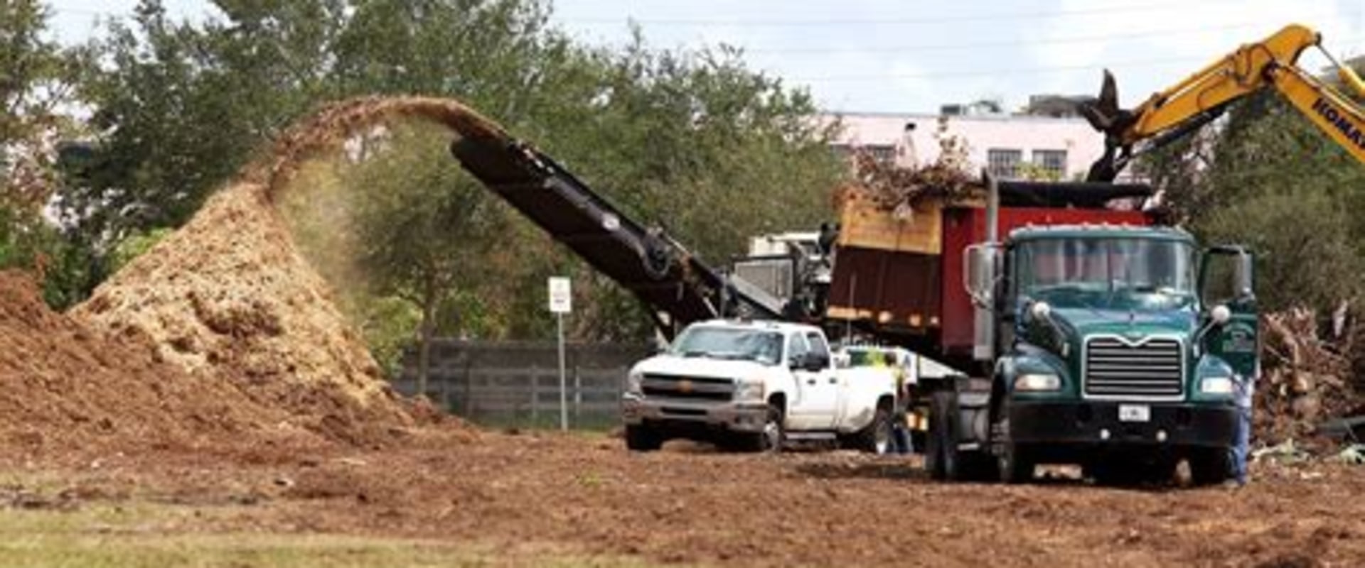Why Truck Rental Projects Often Generate Unexpected Waste and Debris