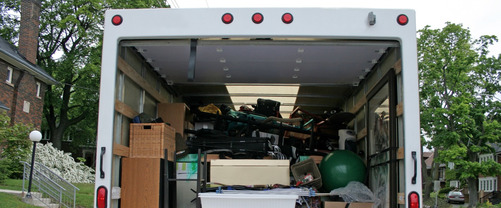Which moving truck rental is the best?